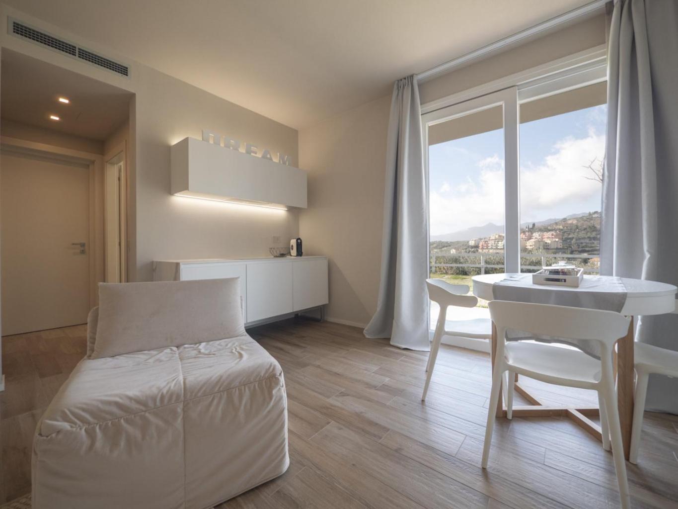 Agriturismo Terre Degli Angeli Pietra Ligure Oda fotoğraf